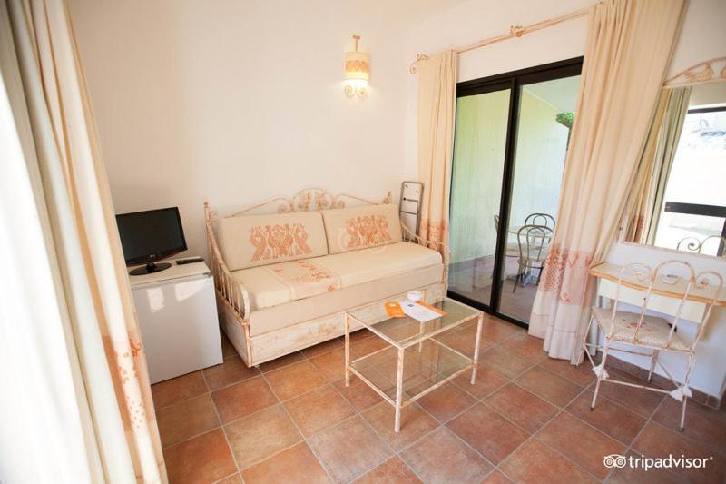 Altura Hotel Villasimius